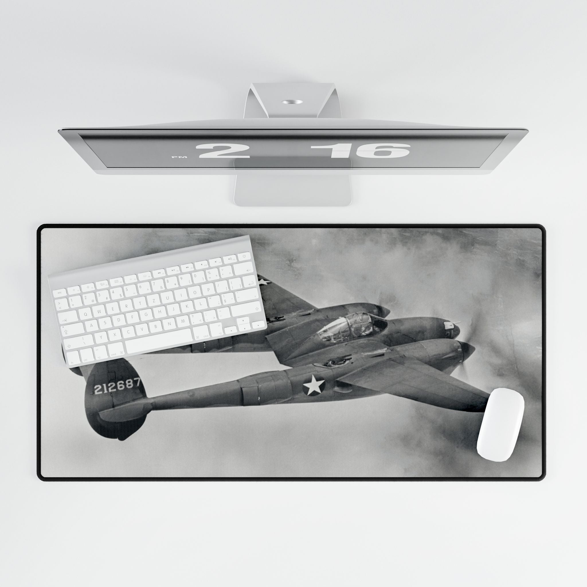 P-38 Lightning Desk Mat - I Love a Hangar