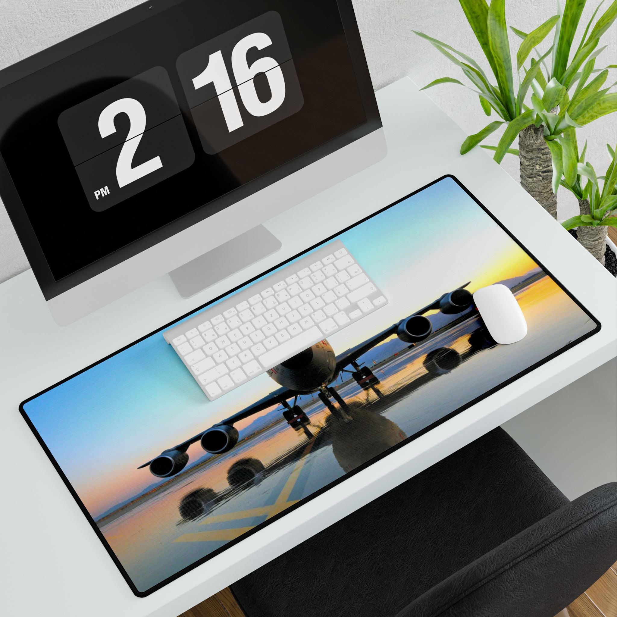 KC-135 Stratotanker Desk Mat