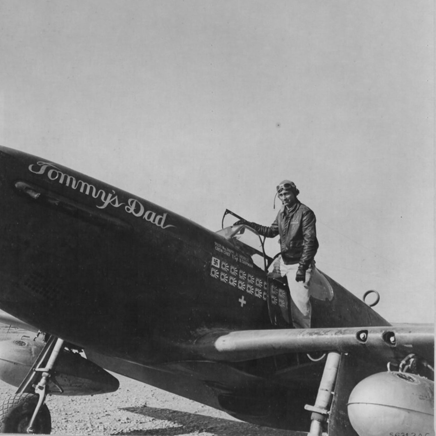 P-51 "Tommy's Dad" Low Top Canvas Shoes - I Love a Hangar