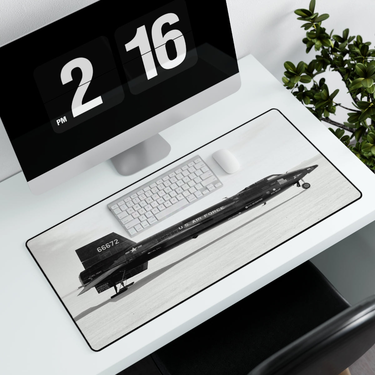 X-15 Desk Mat - I Love a Hangar