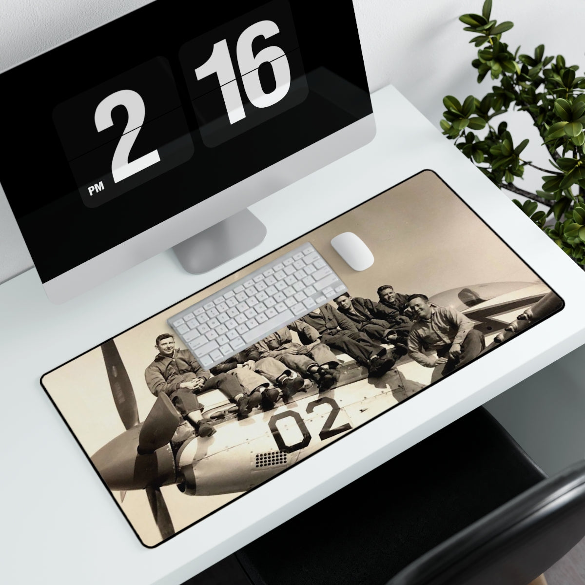 P-51 Mustang Crew Desk Mat - I Love a Hangar