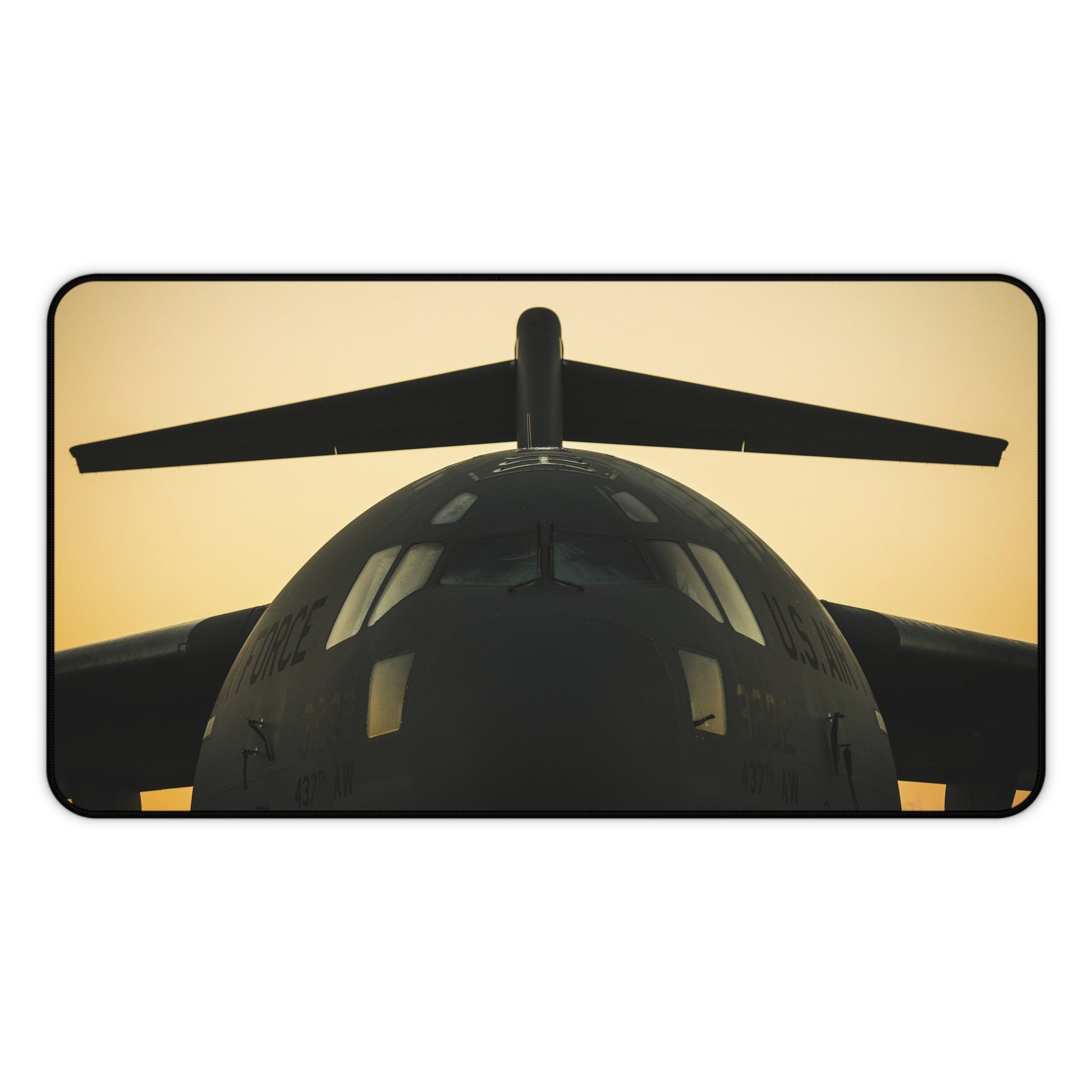 C-17 Globemaster Desk Mat - I Love a Hangar