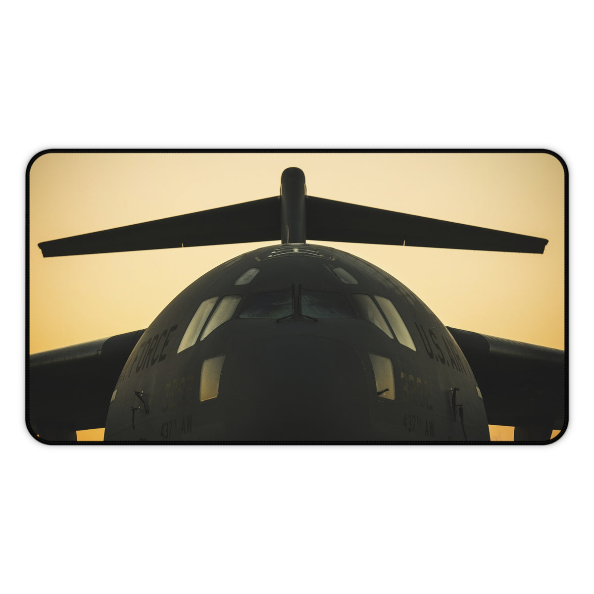 C-17 Globemaster Desk Mat - I Love a Hangar