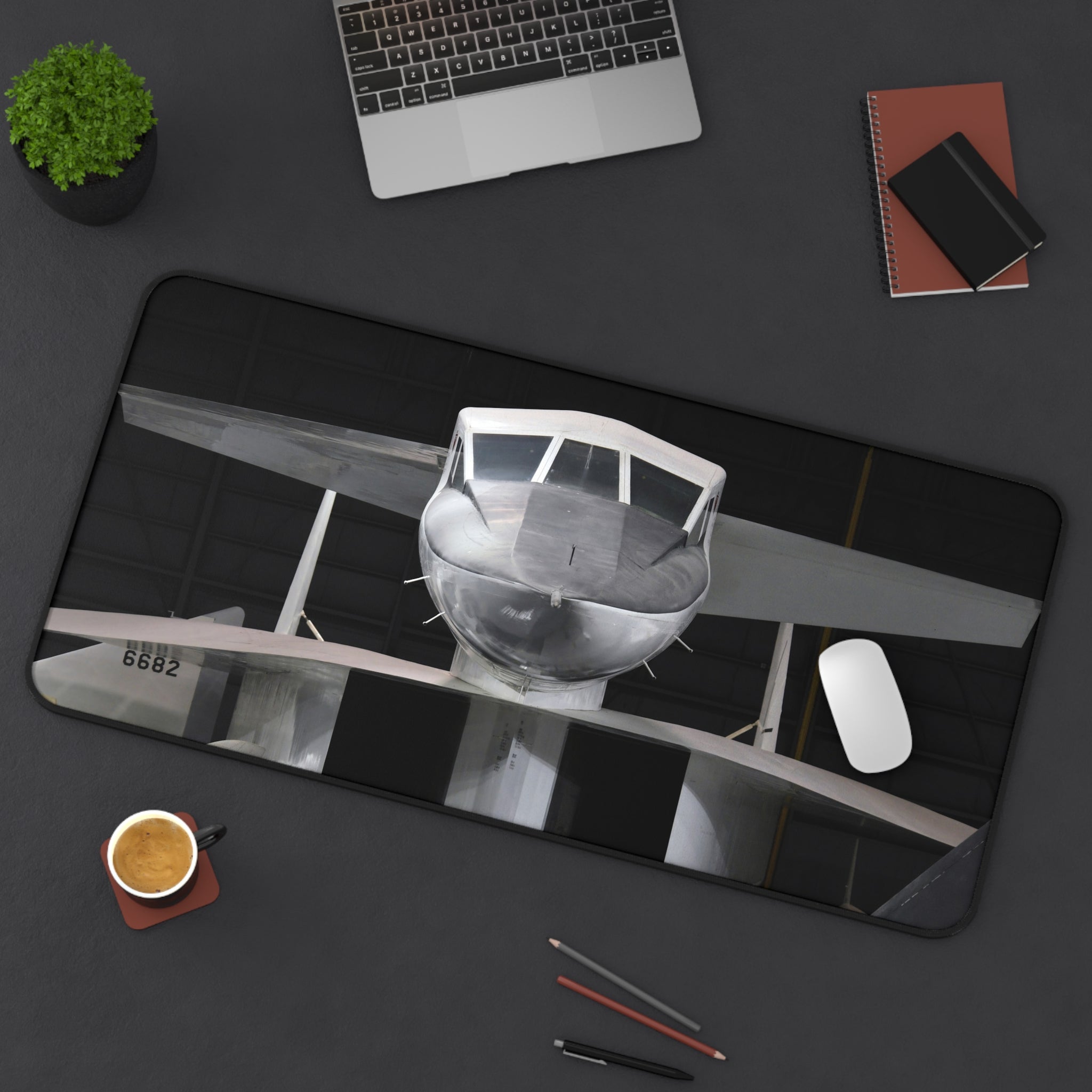 XB-70 Valkyrie Desk Mat - I Love a Hangar
