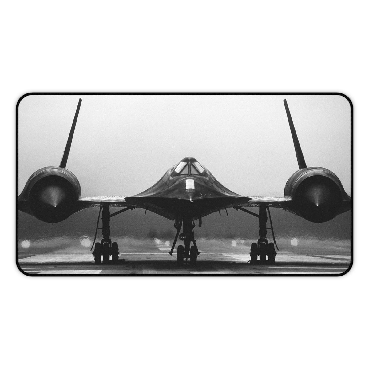 SR-71 Blackbird Desk Mat - I Love a Hangar