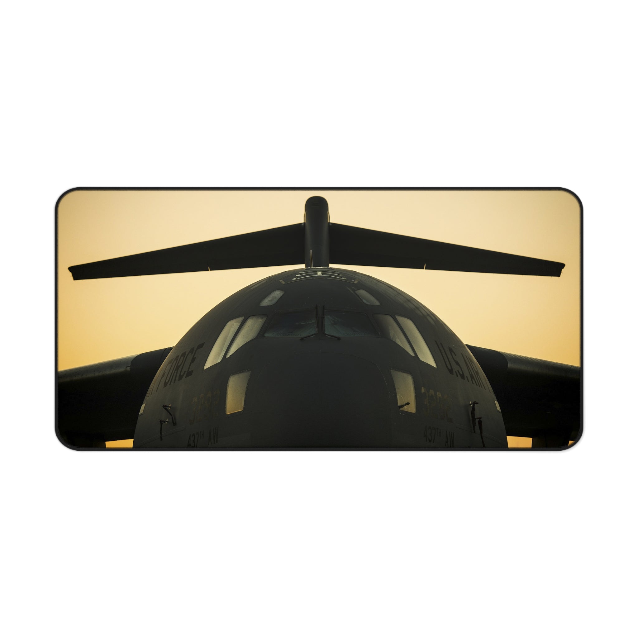 C-17 Globemaster Desk Mat - I Love a Hangar