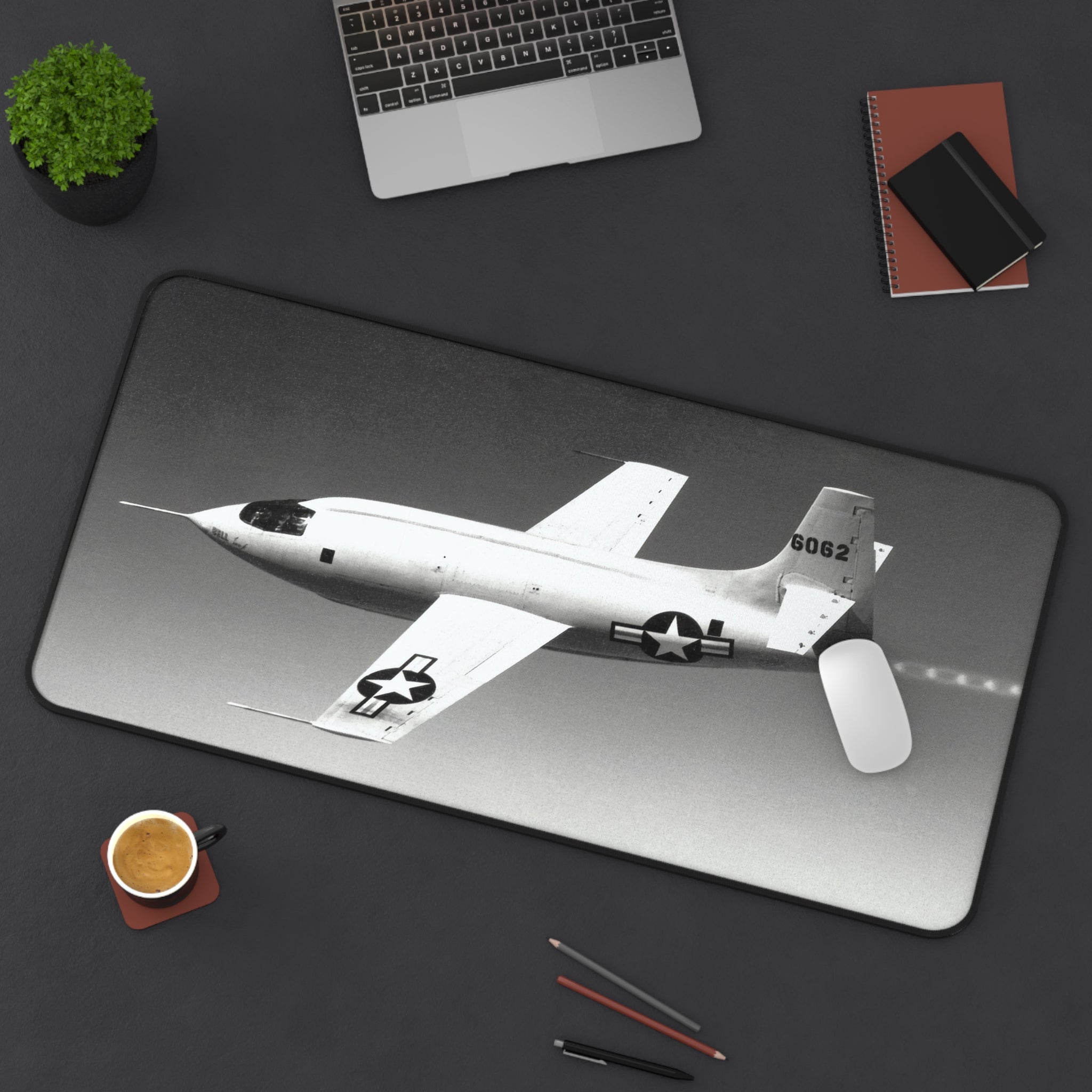 X-1 Desk Mat - I Love a Hangar