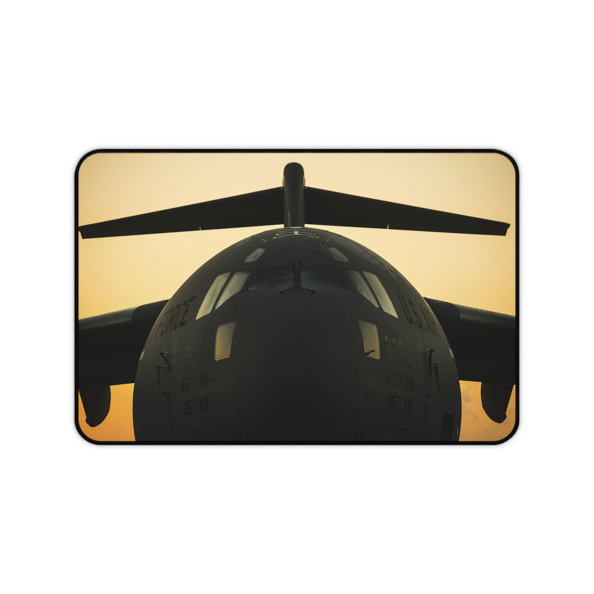 C-17 Globemaster Desk Mat - I Love a Hangar