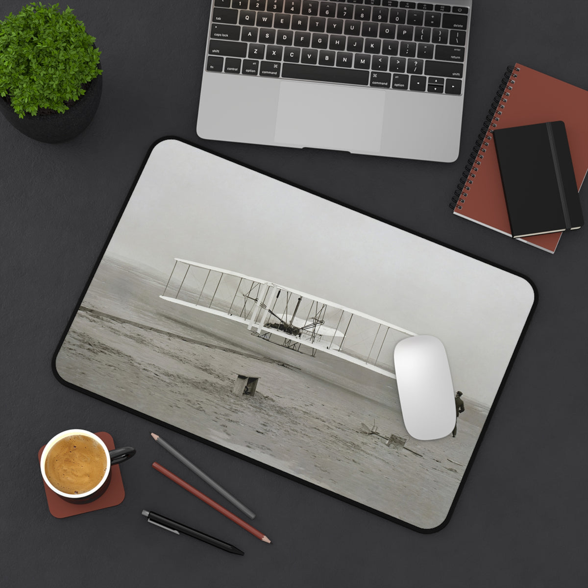 Wright Brothers Desk Mat - I Love a Hangar