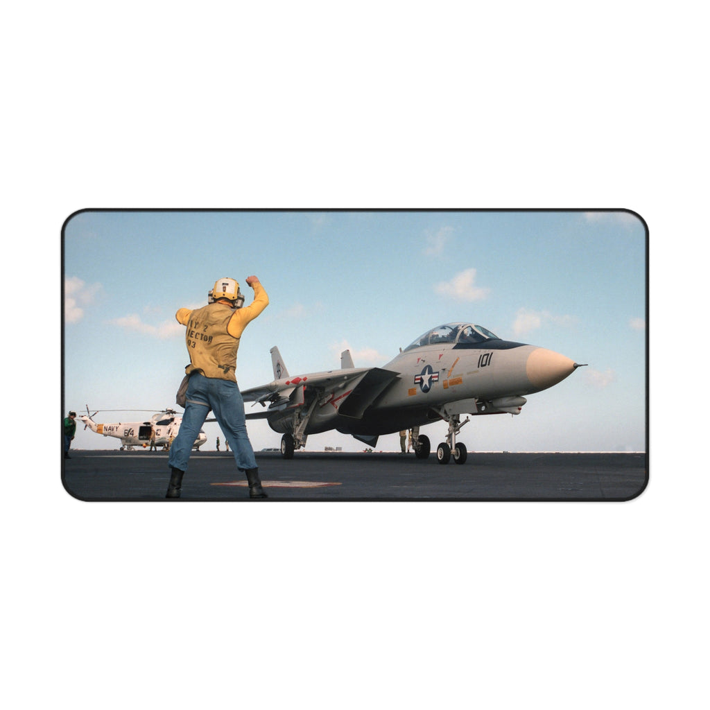 F-14 Tomcat Positioning For Launch Desk Mat - I Love a Hangar
