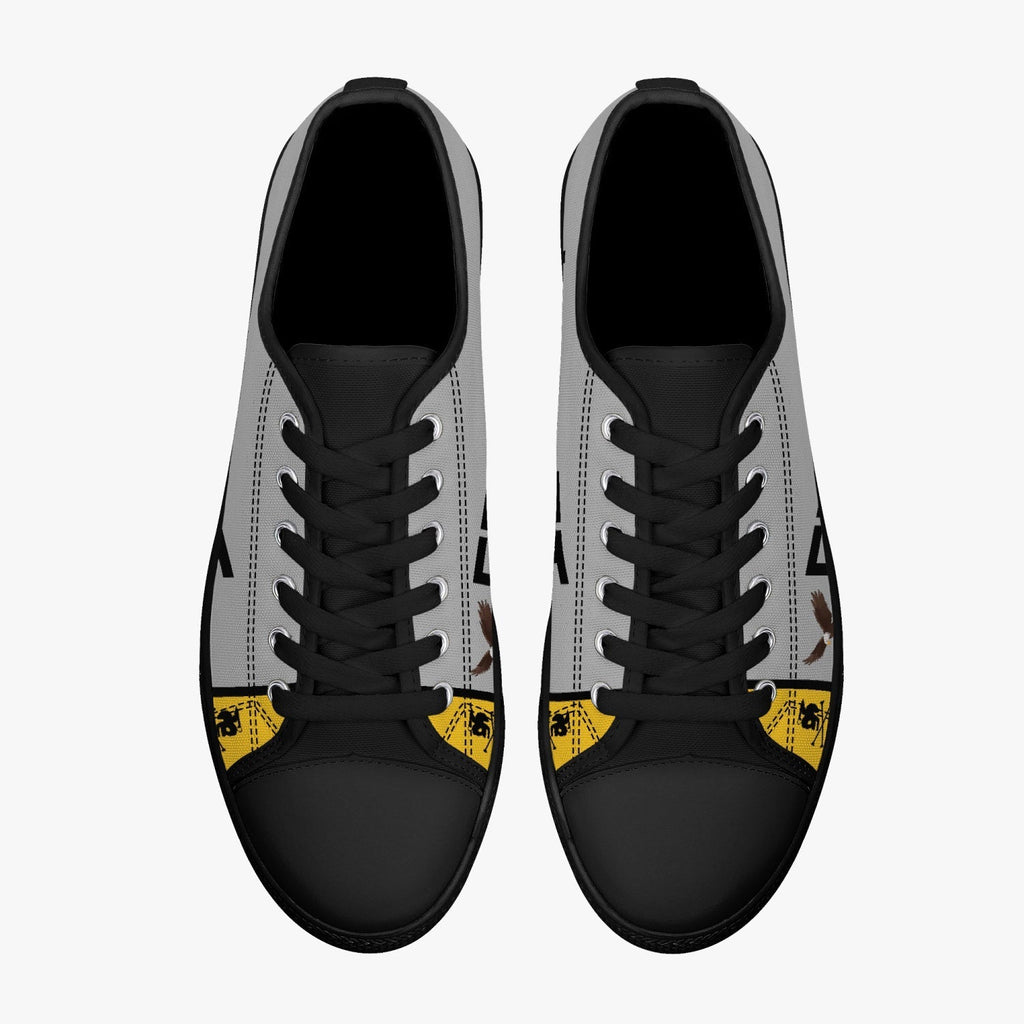 P-47 "FT-L" of Glenn Eagleston Low Top Canvas Shoes - I Love a Hangar